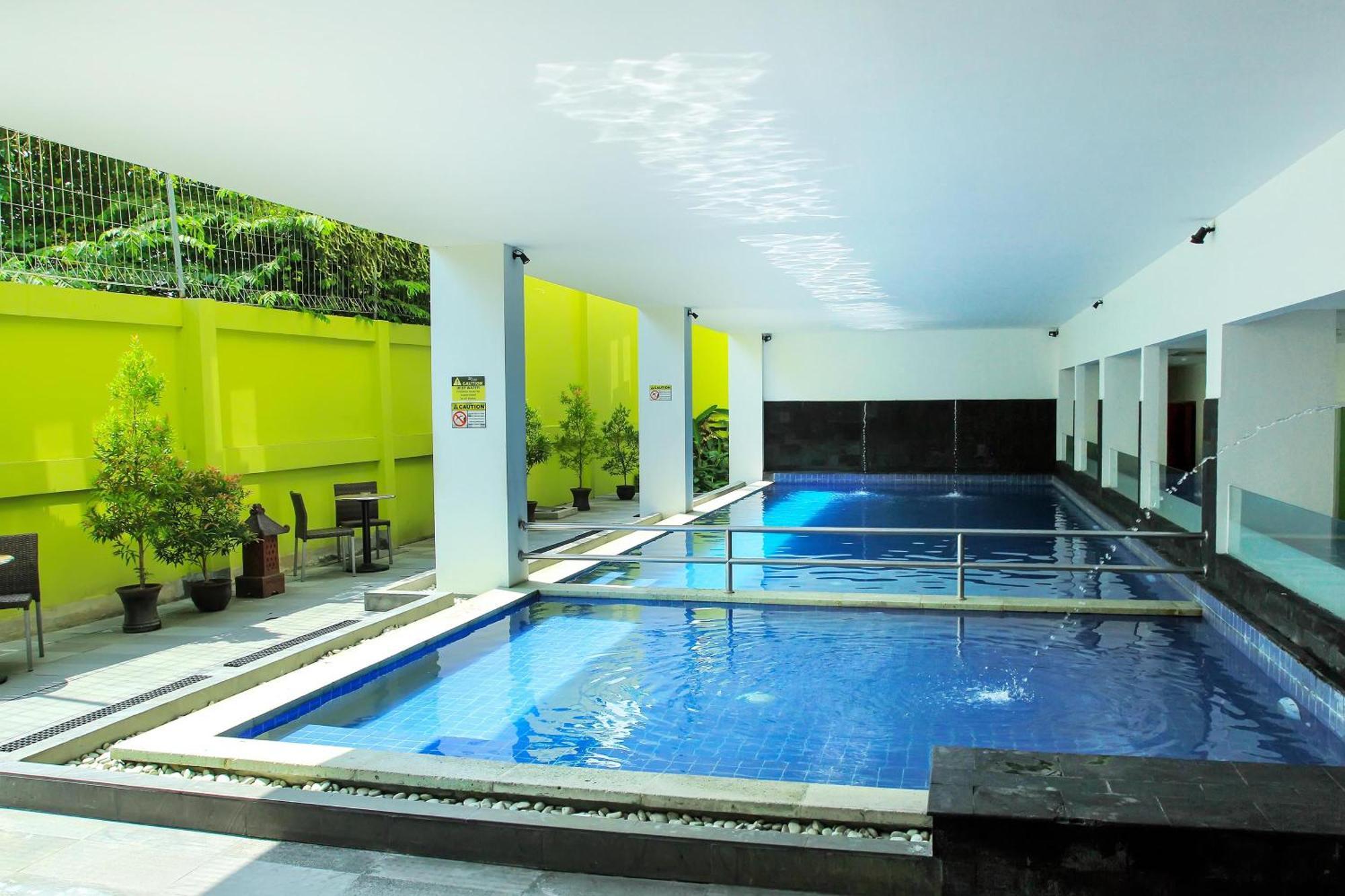 Zest Yogyakarta By Swiss-Belhotel International Esterno foto