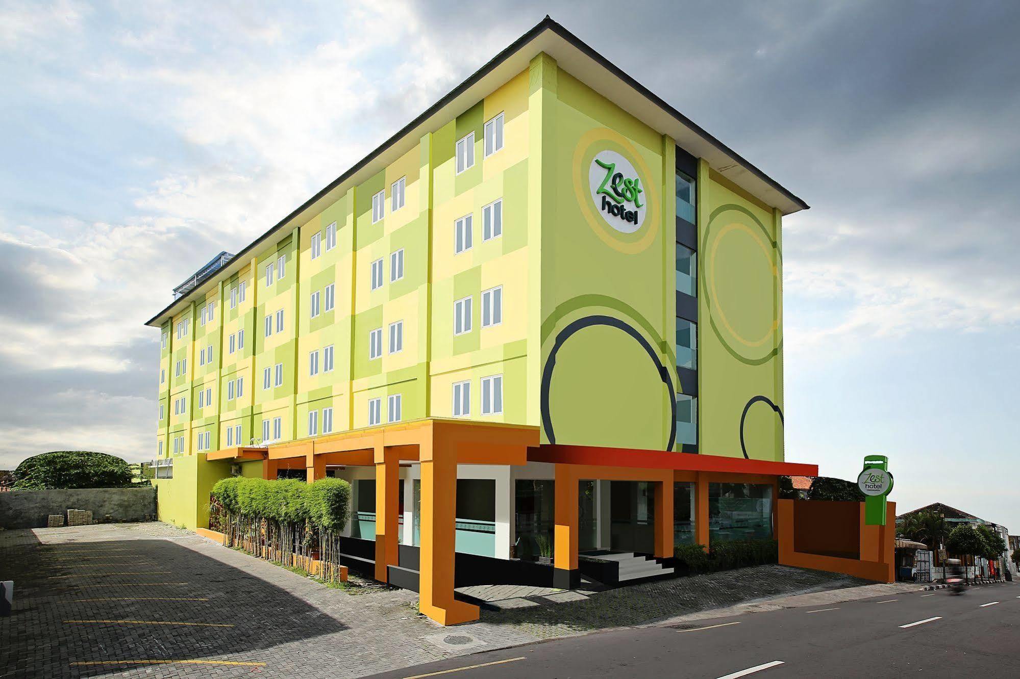 Zest Yogyakarta By Swiss-Belhotel International Esterno foto