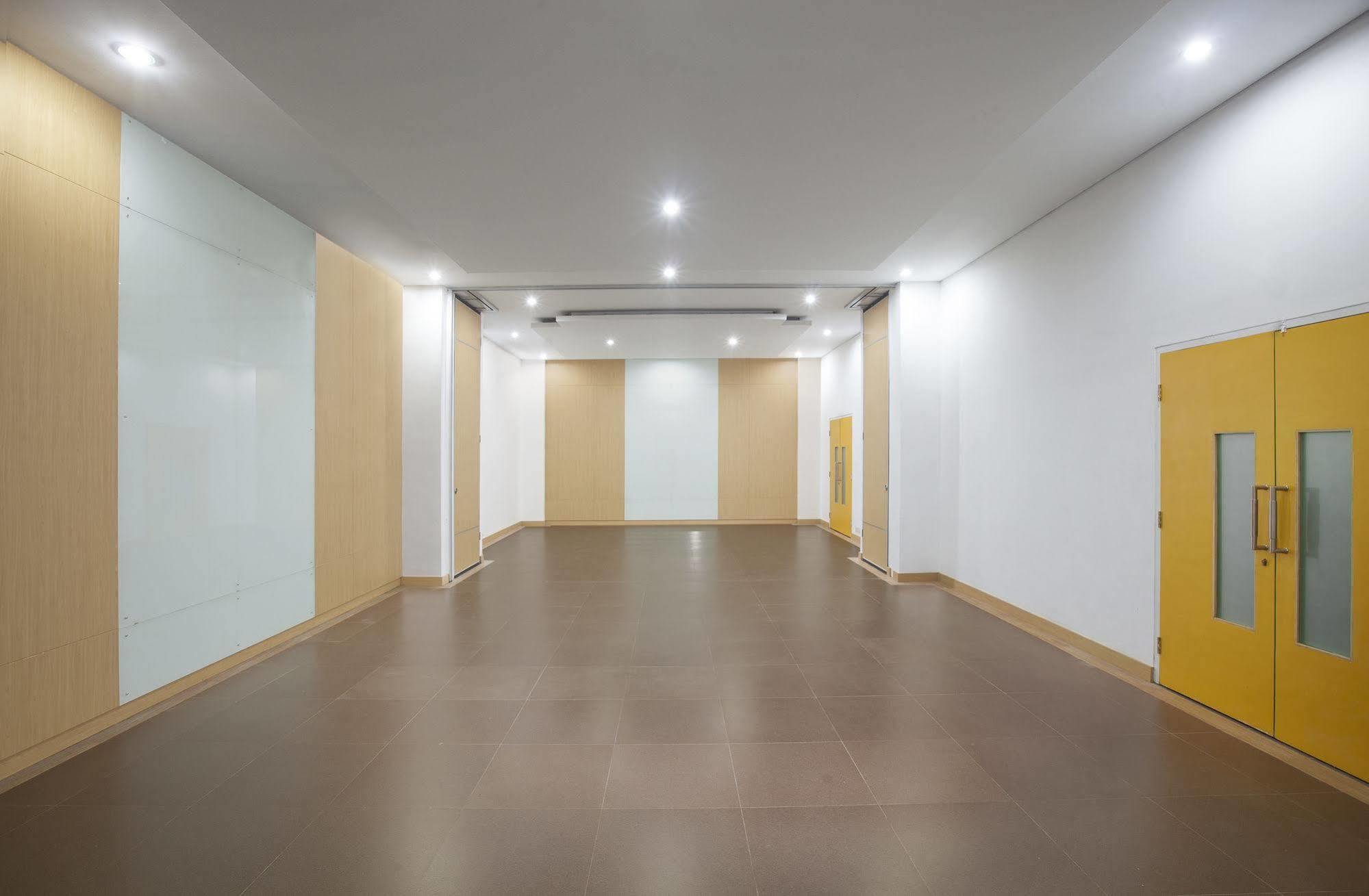 Zest Yogyakarta By Swiss-Belhotel International Esterno foto